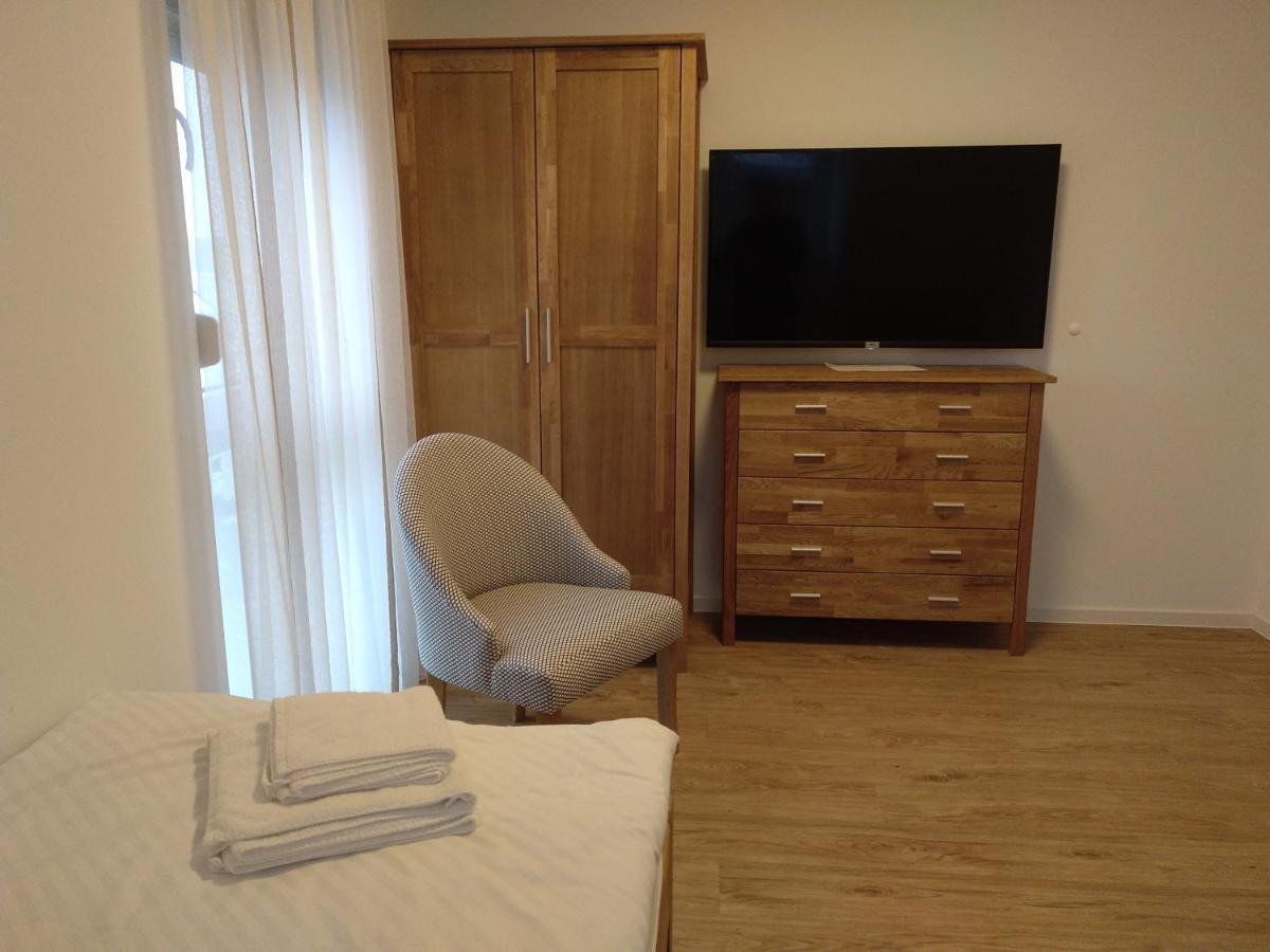 Apartments Bluetenweg Лайхлинген Екстериор снимка